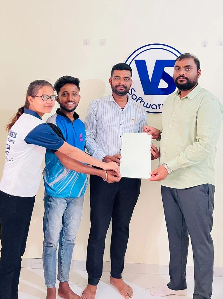 📸 MoU Signing Ceremony between Shreetej Techlance Solution and VS Software Lab — joining hands to empower talent, foster innovation, and create impactful career opportunities.